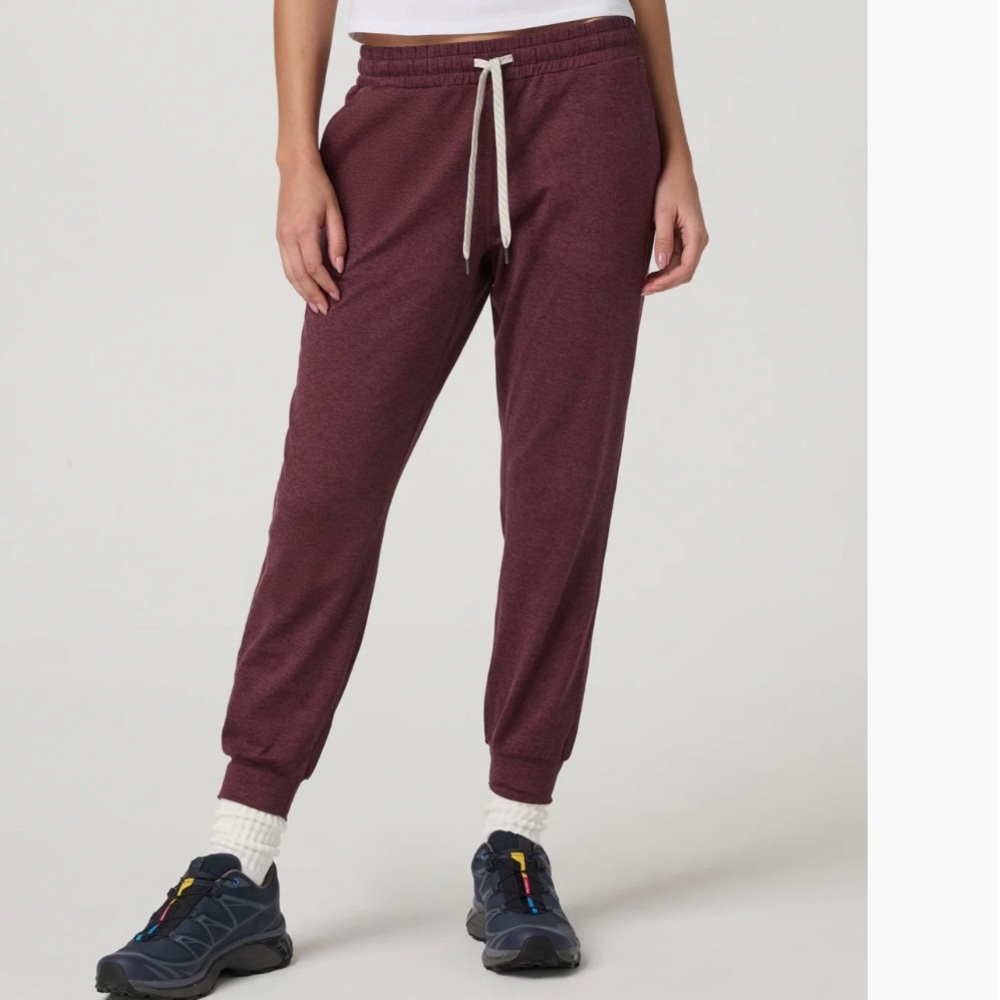 NWT Vuori Performance Joggers - Fig